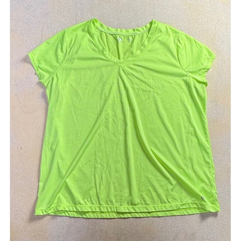 Xersion Womens Neon Lime Green V-Neck Active Tee Short Sleeve 1X-2389